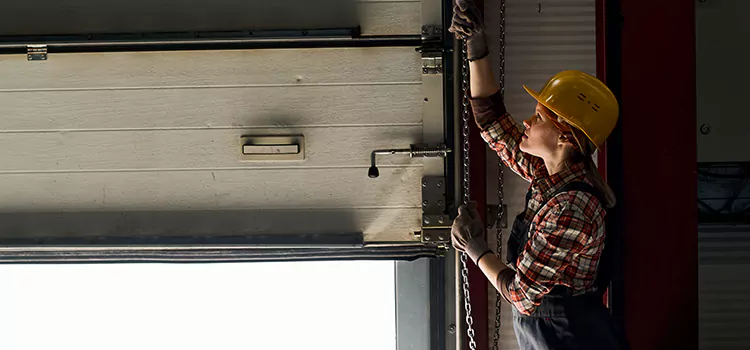 Addressing Common Garage Door Stoppage Issues in Fort Lauderdale, FL